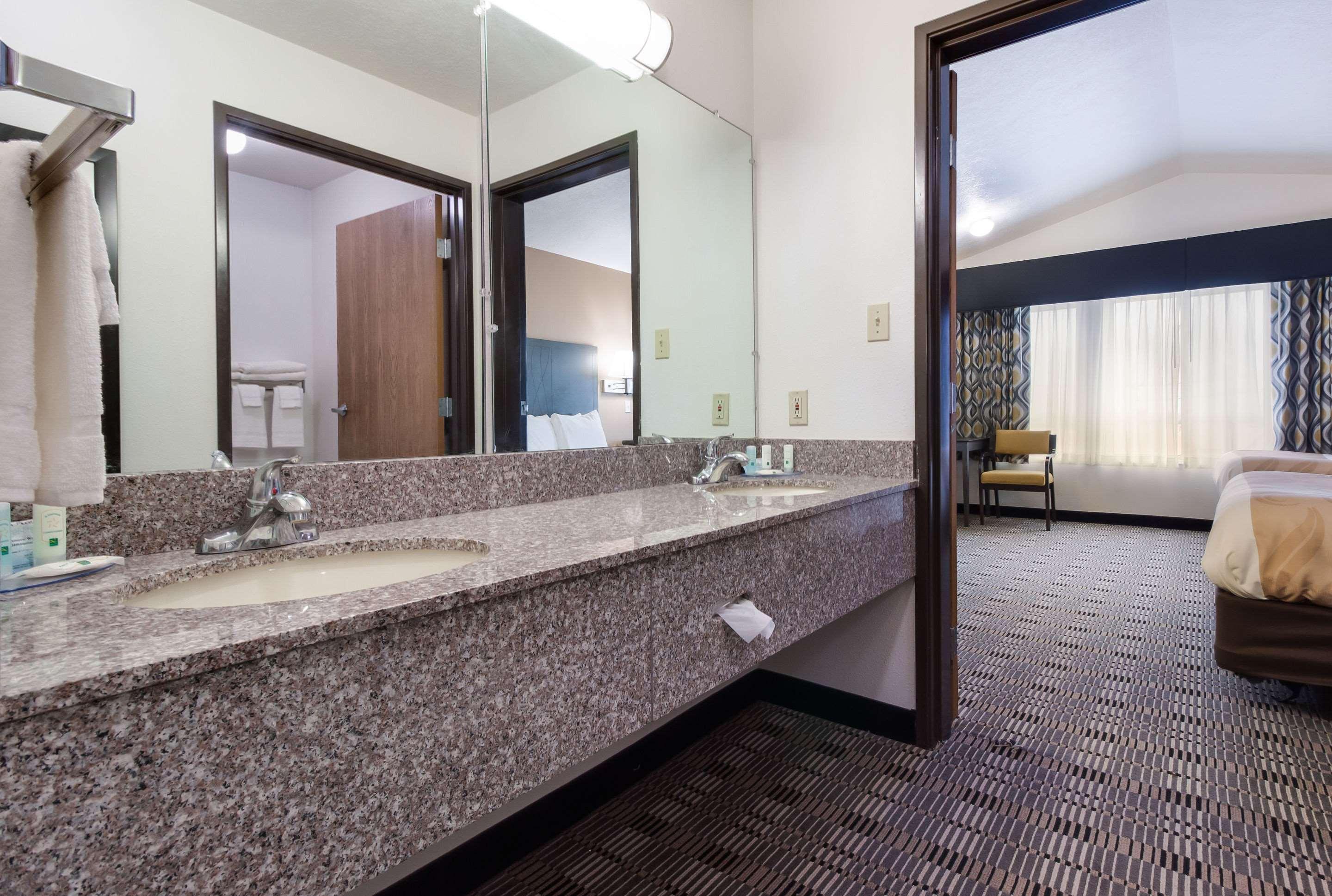 Quality Inn & Suites McCook Luaran gambar